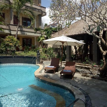 Ellies Hotel Nusa Dua  Exteriér fotografie